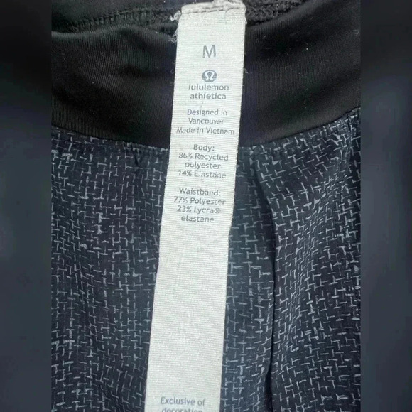 Lululemon T.H.E. Short 9” Size M - Picture 3 of 4